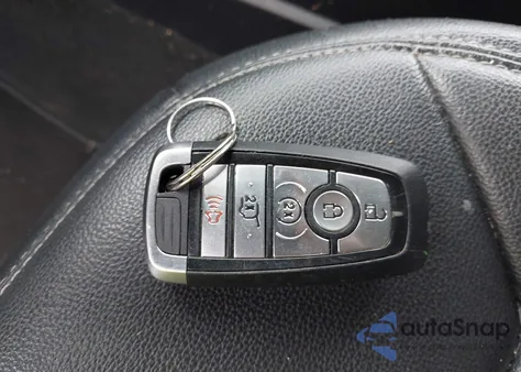 2021 Ford Explorer Xlt from USA, damaged, VIN 1FMSK8DH8MGA13962